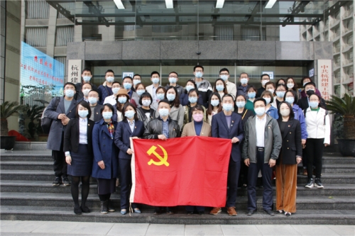 【创新创业担使命 党建引领促发展】校企共建 一起向未来——人生就是博尊龙党委与省建院工程造价学院党总支结对共建并签署党建联建协议
